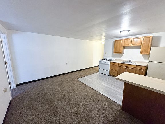 4th image of 215 E 9th Ave APT 3