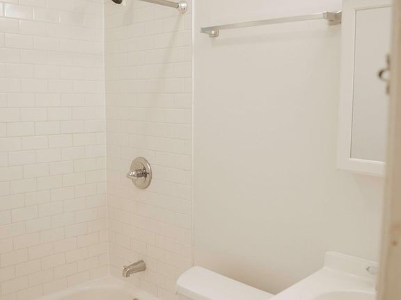 5th image of 1613 N Leavitt St #Kfthjucmf
