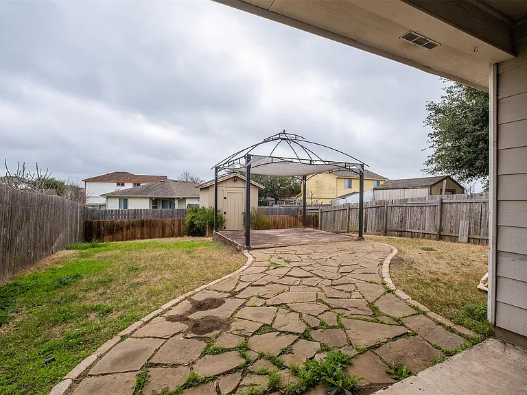 5813 Angel Dr — Photo 19