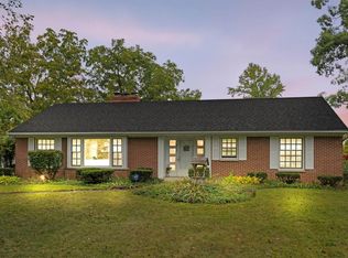 8215 Westridge Rd, Fort Wayne, IN 46825