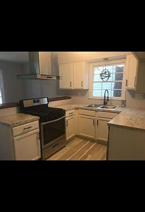 4th image of 309 Timber Creek Ln SW