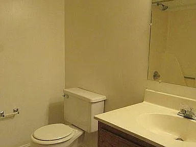 37 Oak Crest Ct — Photo 4