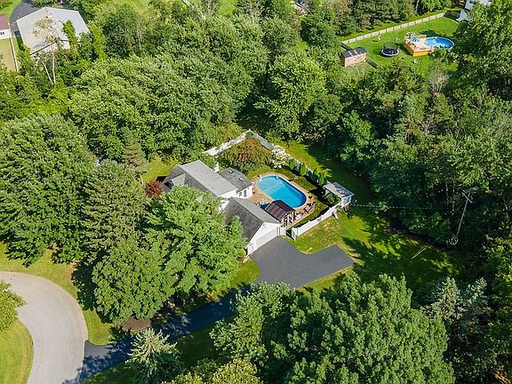 3rd image of 5293 Ashwood Ct