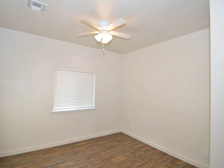 2511 N West St — Photo 7