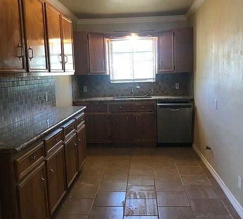 2nd image of 604 E New Mexico Ave