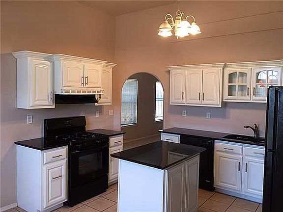 5th image of 4068 Tierra Bronce Dr