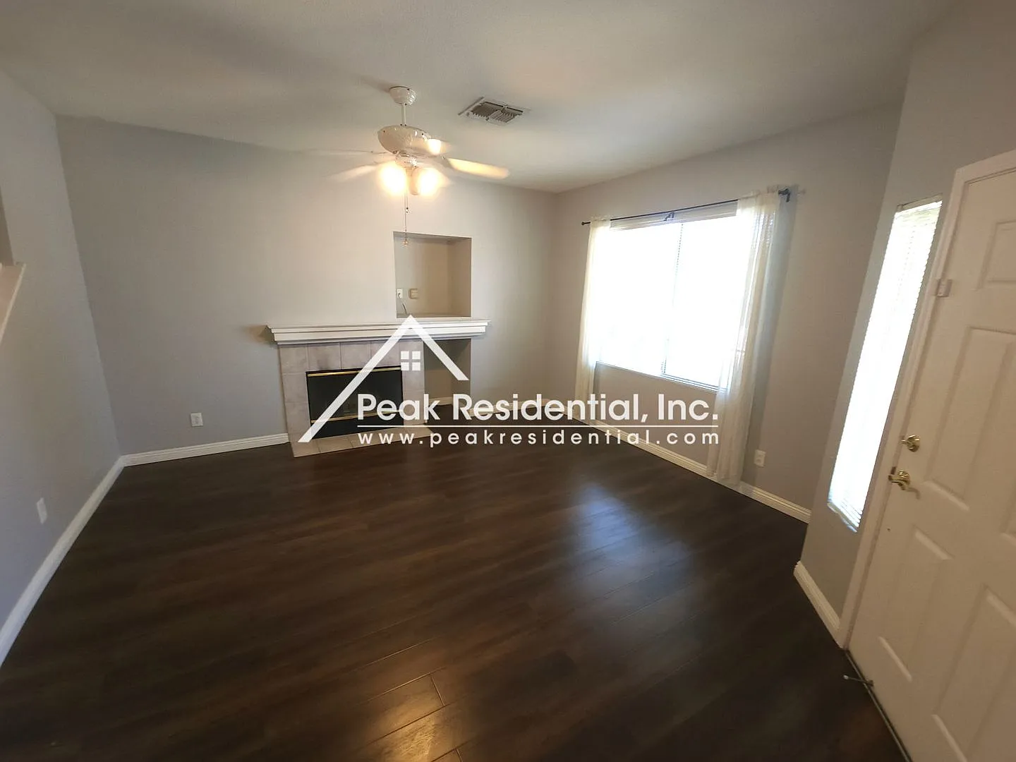 Charming Elk Grove 4bd/2.5ba Home with Pool — Photo 4