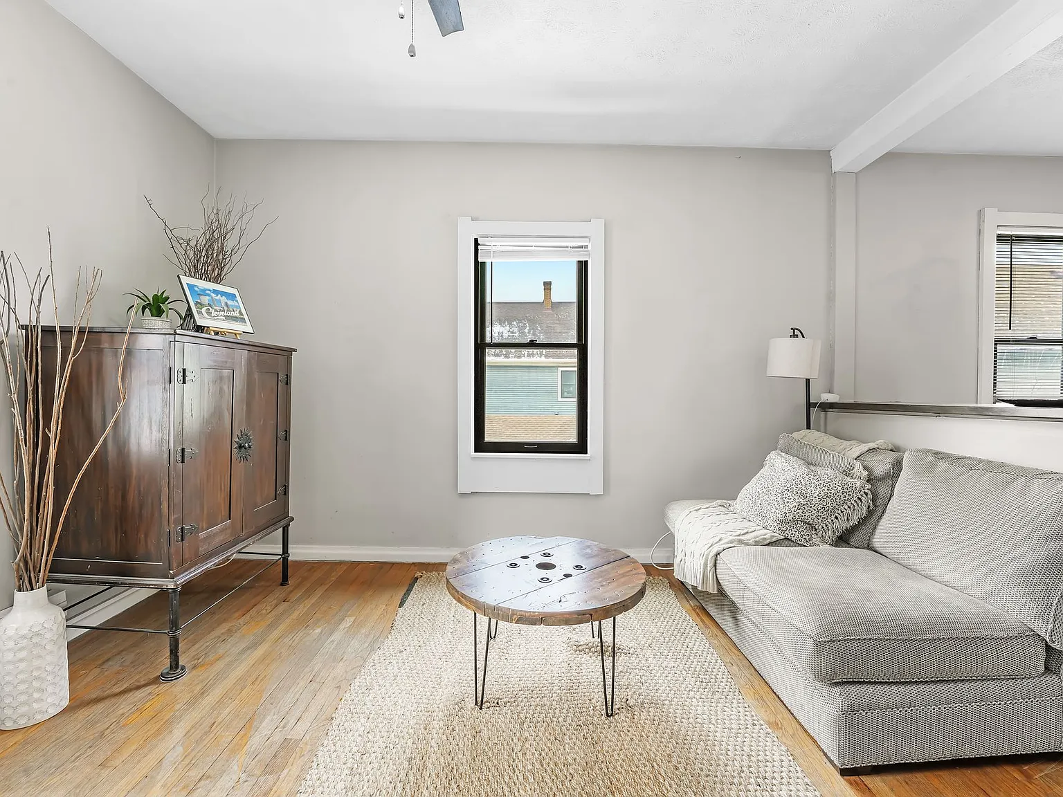 1 bed, 750 sqft, $2,400 — Photo 2