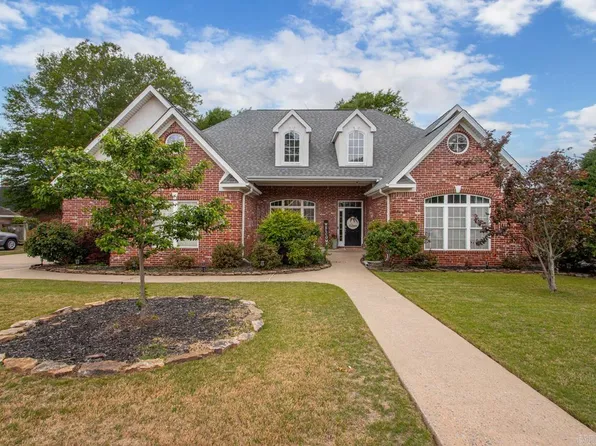 6115 Wall St, Benton, AR 72019