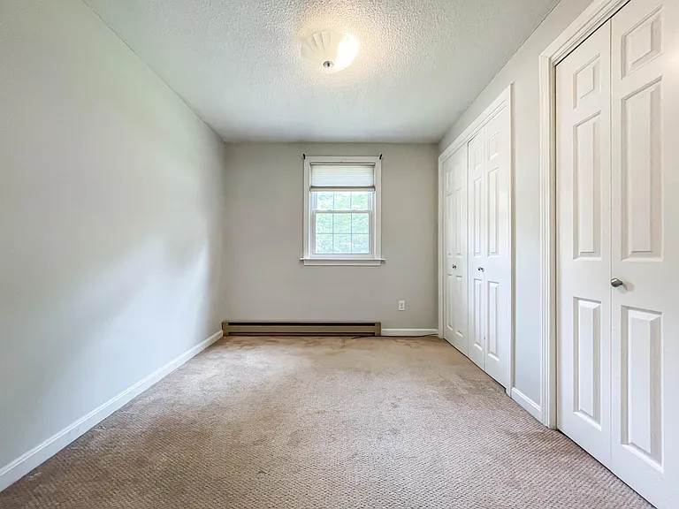5 Dresden Ct — Photo 52