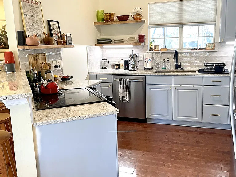 40 James O Ct — Photo 11