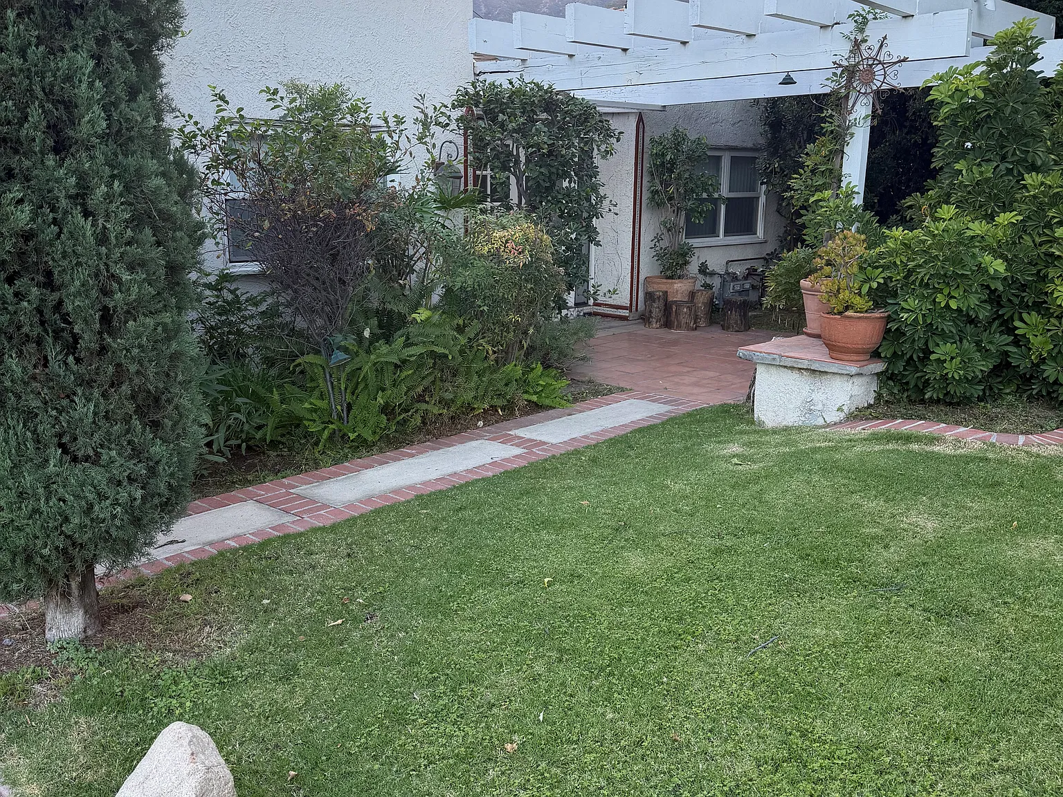 3 bed, 1644 sqft, $4,500 — Photo 3