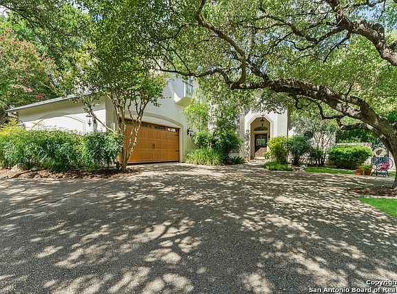 2nd image of 1303 Vista Del Monte
