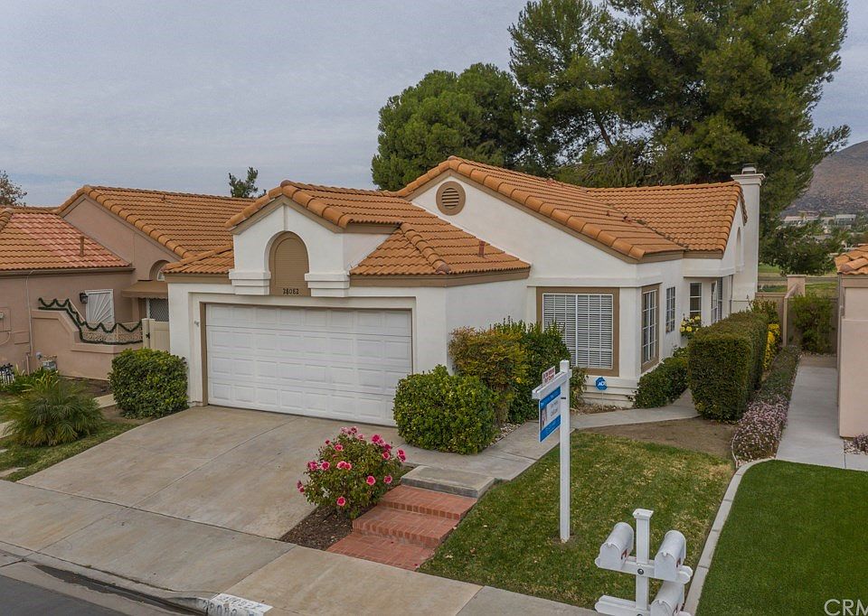 1st image of 28082 Palm Villa Dr