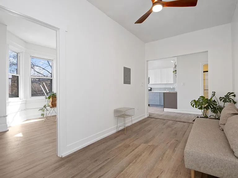 4431 Allison St #8 — Photo 2