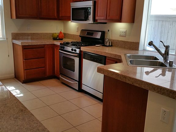 5th image of 131 Natalino Cir
