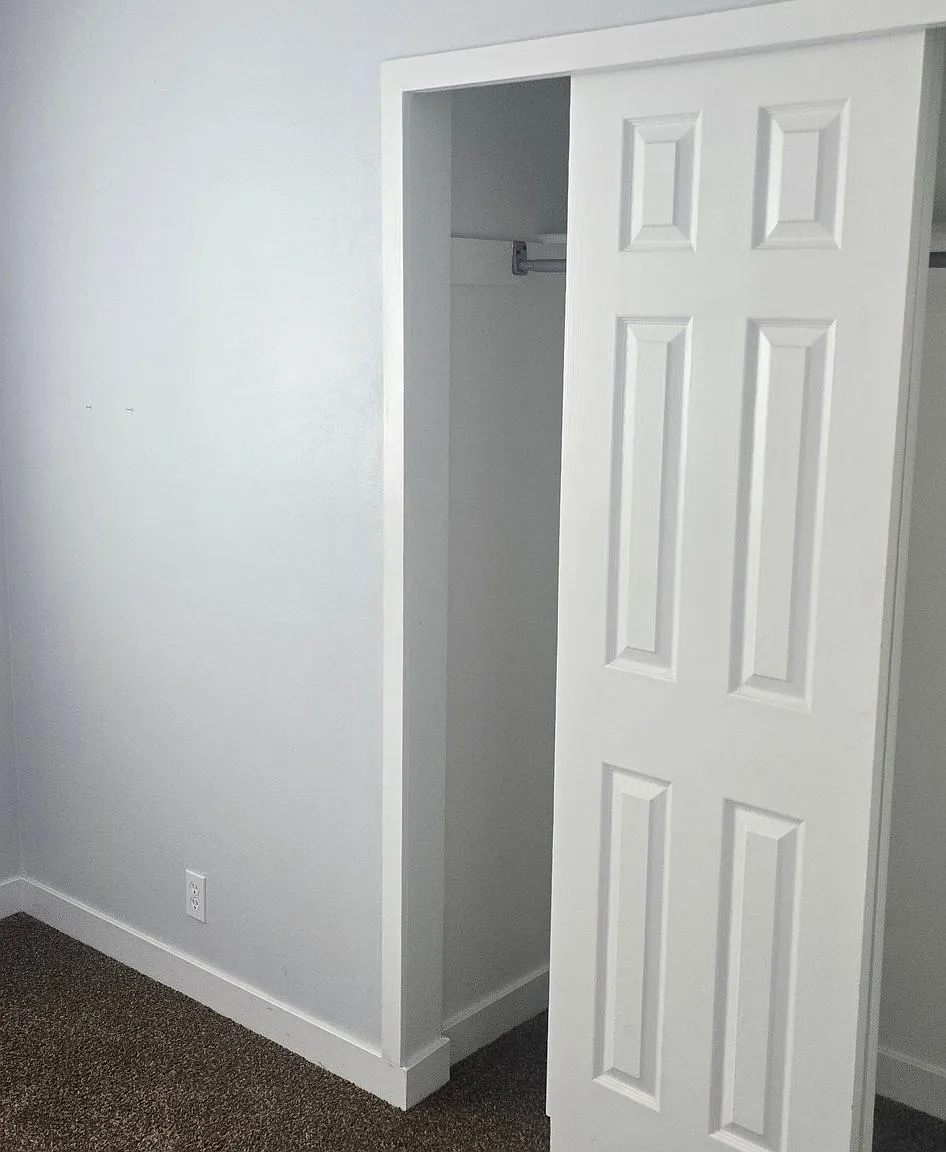 3867 w. Burgess rd — Photo 4