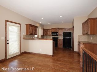 11717 E Crestwood St, Wichita, KS 67206
