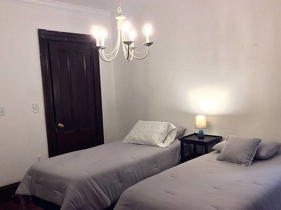 4th image of 20 Holton St #0