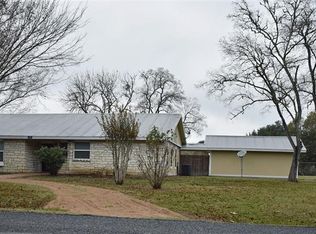 1819 Chew Rd, Sealy, TX 77474