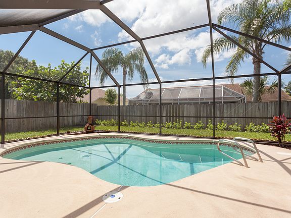 3rd image of 1119 Egret Lake Way