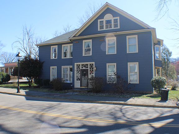 3rd image of 220 W Main St