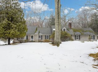 5 Stonehenge Road, Weston, CT 06883