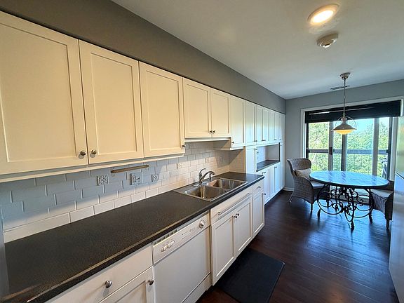 2nd image of 501 Lake Hinsdale Dr APT 506