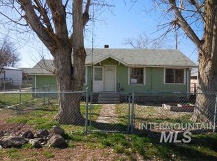 457 1st St N, Notus, ID 83656