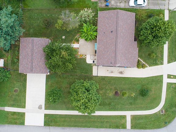 4th image of 5500 Branston Dr