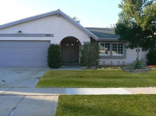 2801 E Avenue R4, Palmdale, CA 93550