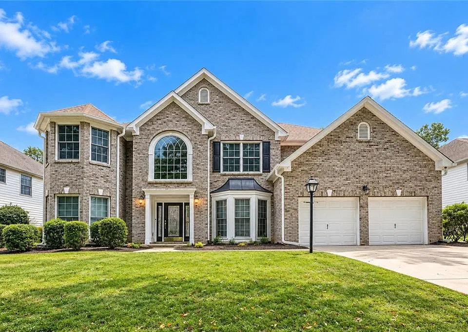 7792 Waterlace Dr