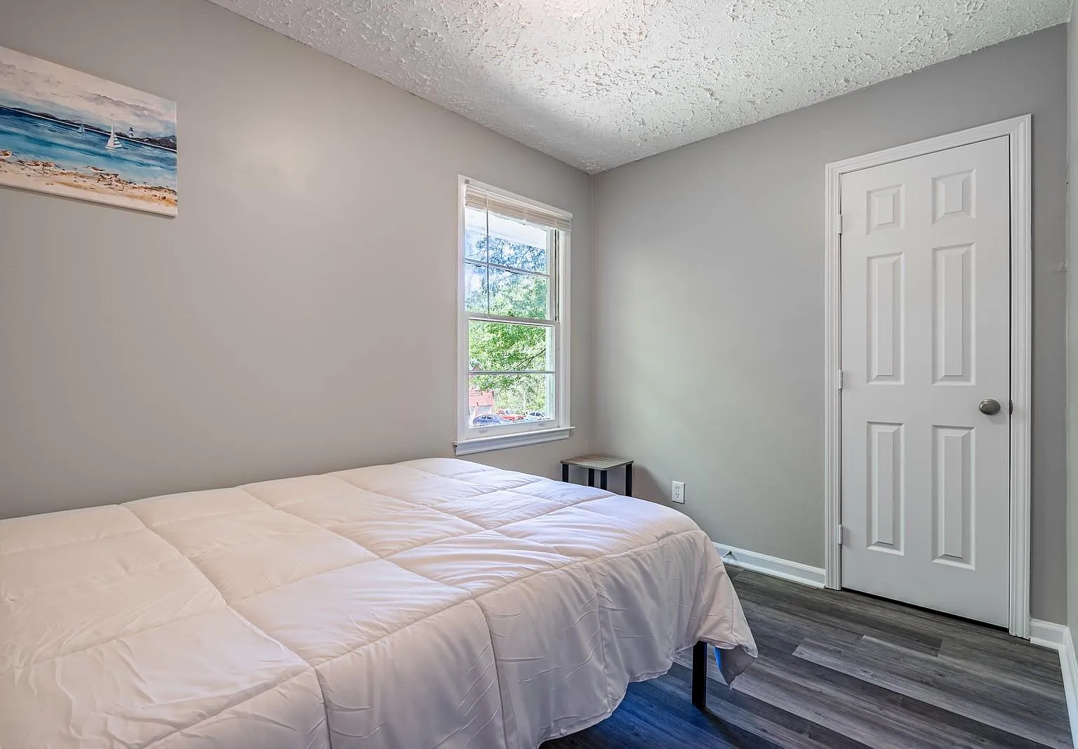 4 bed, 4.0 bath, 1440 sqft, $615 — Photo 1
