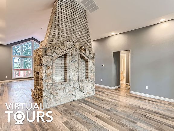 5th image of 26380 SW Laurelwood Dr