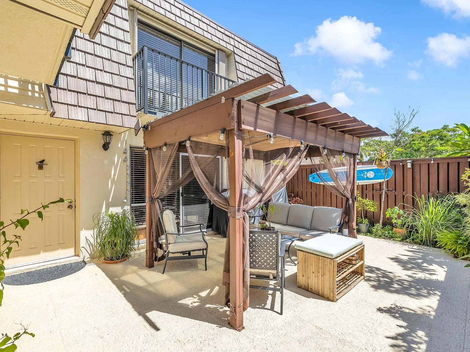 2 bed, 2.5 bath, 1236 sqft, $2,800 — Photo 3