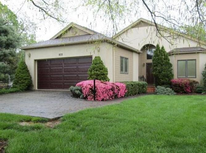 1st image of 833 Xanadu Ct