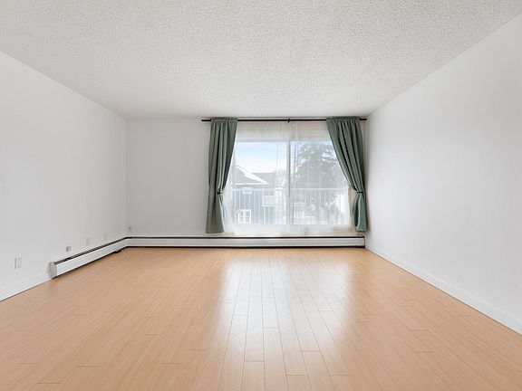 4th image of 10434 125th St NW #305