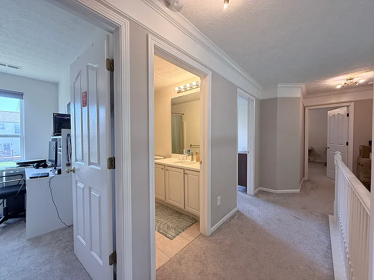 14010 Avalon East Dr — Photo 47