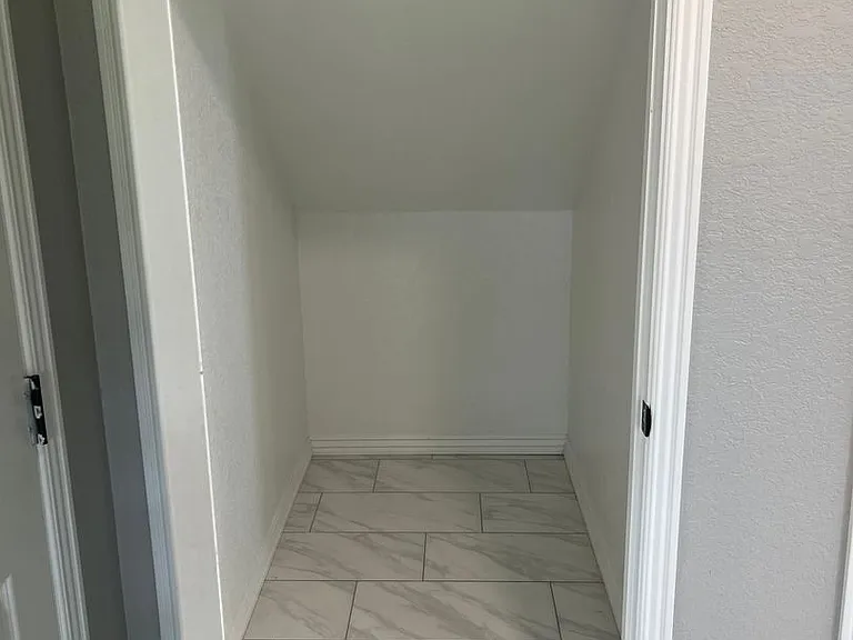 1518 Northridge Dr E — Photo 20