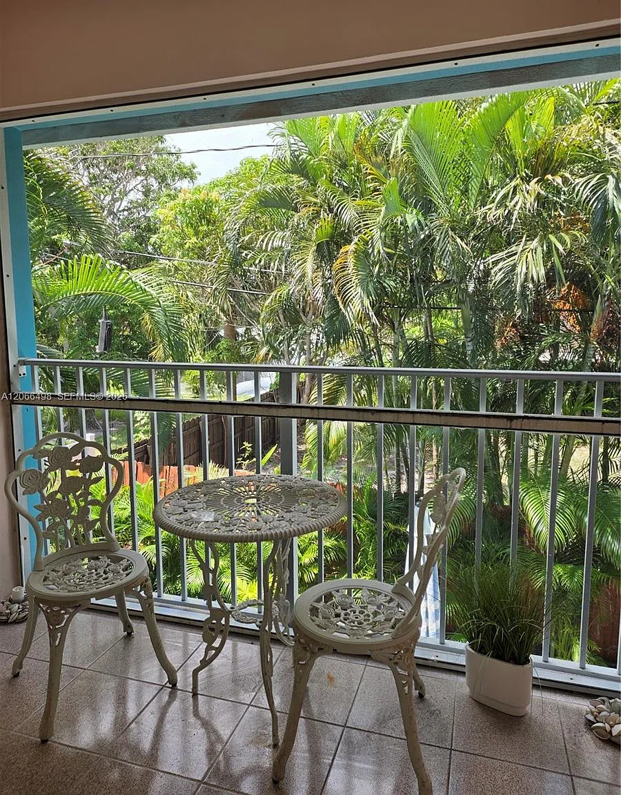 Sun Terrace Condo — Photo 3