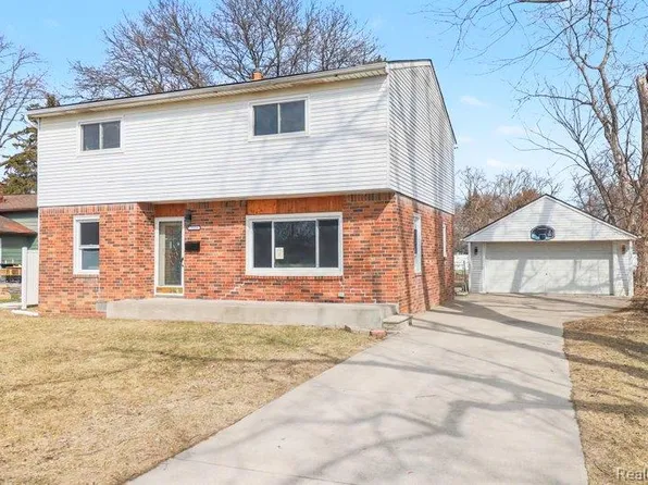 3329 Filbert St, Wayne, MI 48184