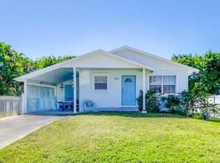 111 7th St, Naples, FL 34113