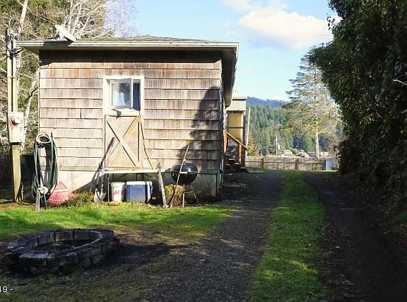 4th image of 1540 NE Voyage Ave
