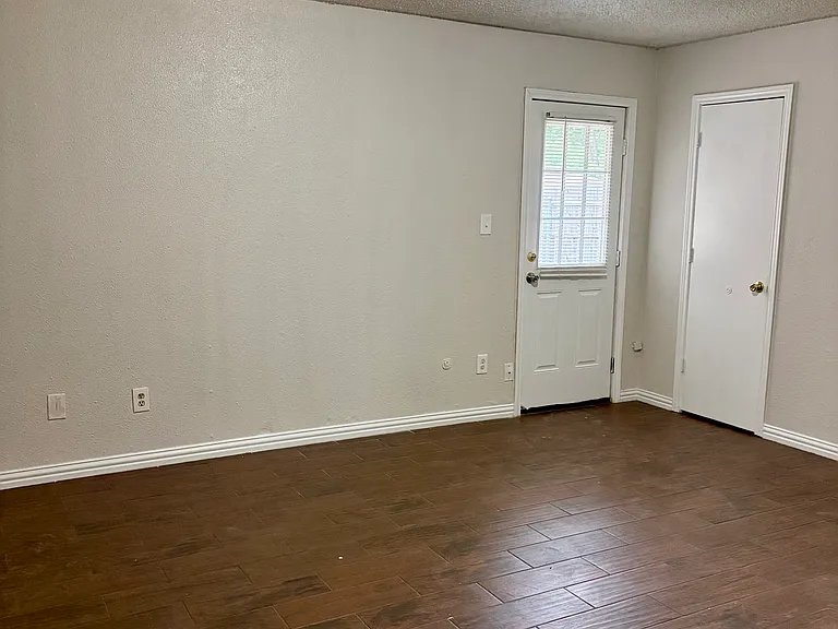 3008 Townbluff Dr — Photo 15