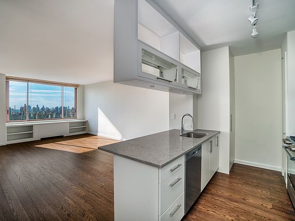 5th image of 101 W 79th St APT 29B