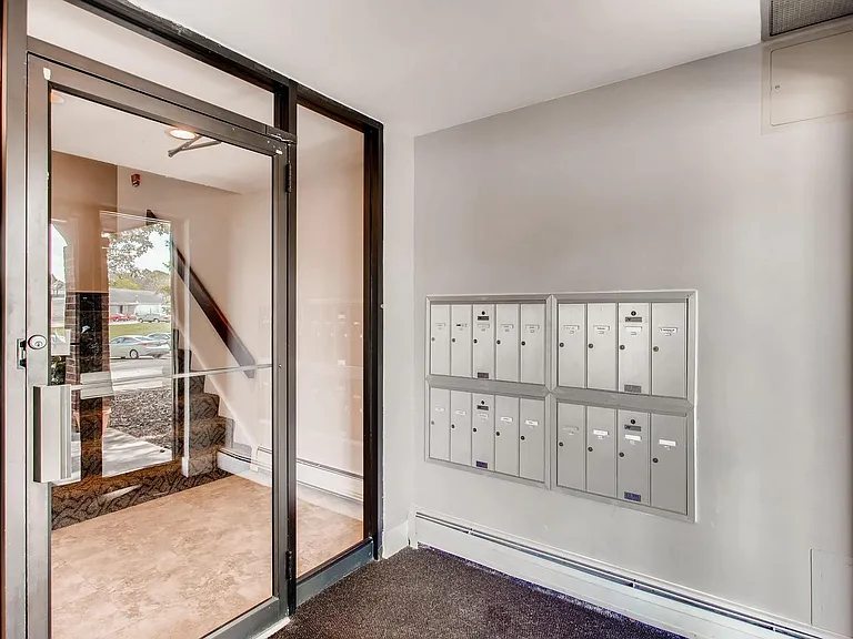 Maple Park Apartments — Photo 12