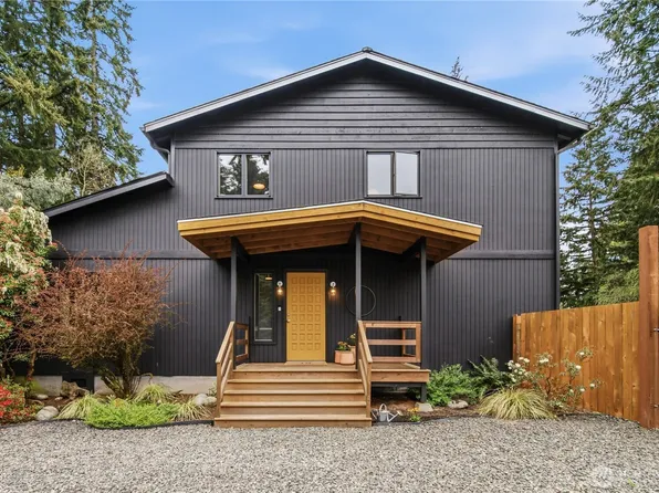 11907 103rd Avenue SW, Vashon, WA 98070