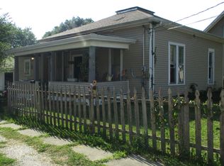 404 S Division St, Flora, IN 46929