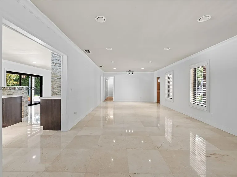15221 SW 82nd Ave — Photo 13