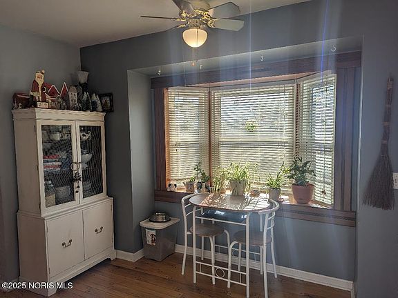 3rd image of 3205 Penrose Ave